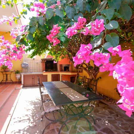 B&B Il Piccolo Giardino Villasimius Esterno foto