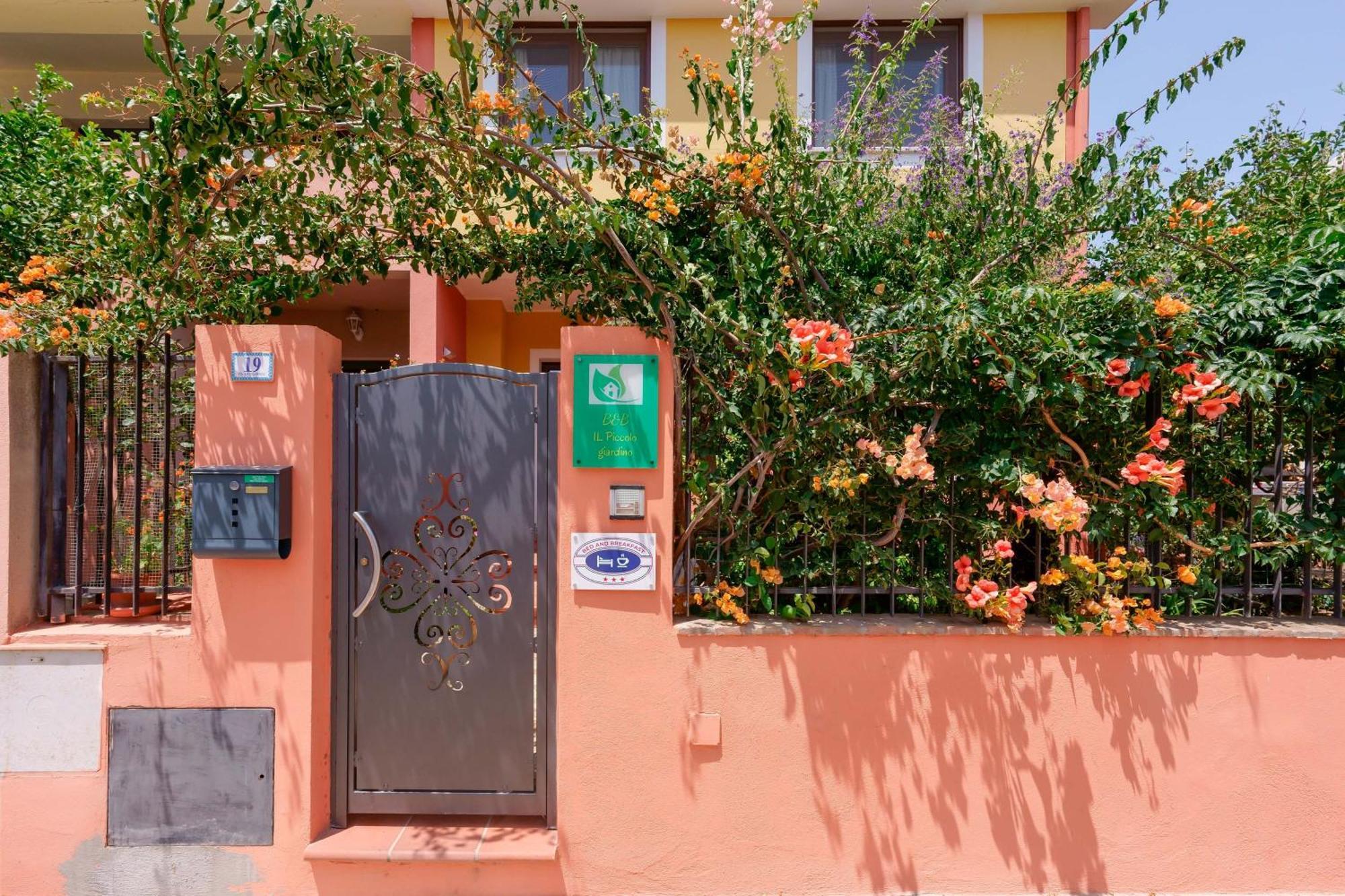 B&B Il Piccolo Giardino Villasimius Esterno foto