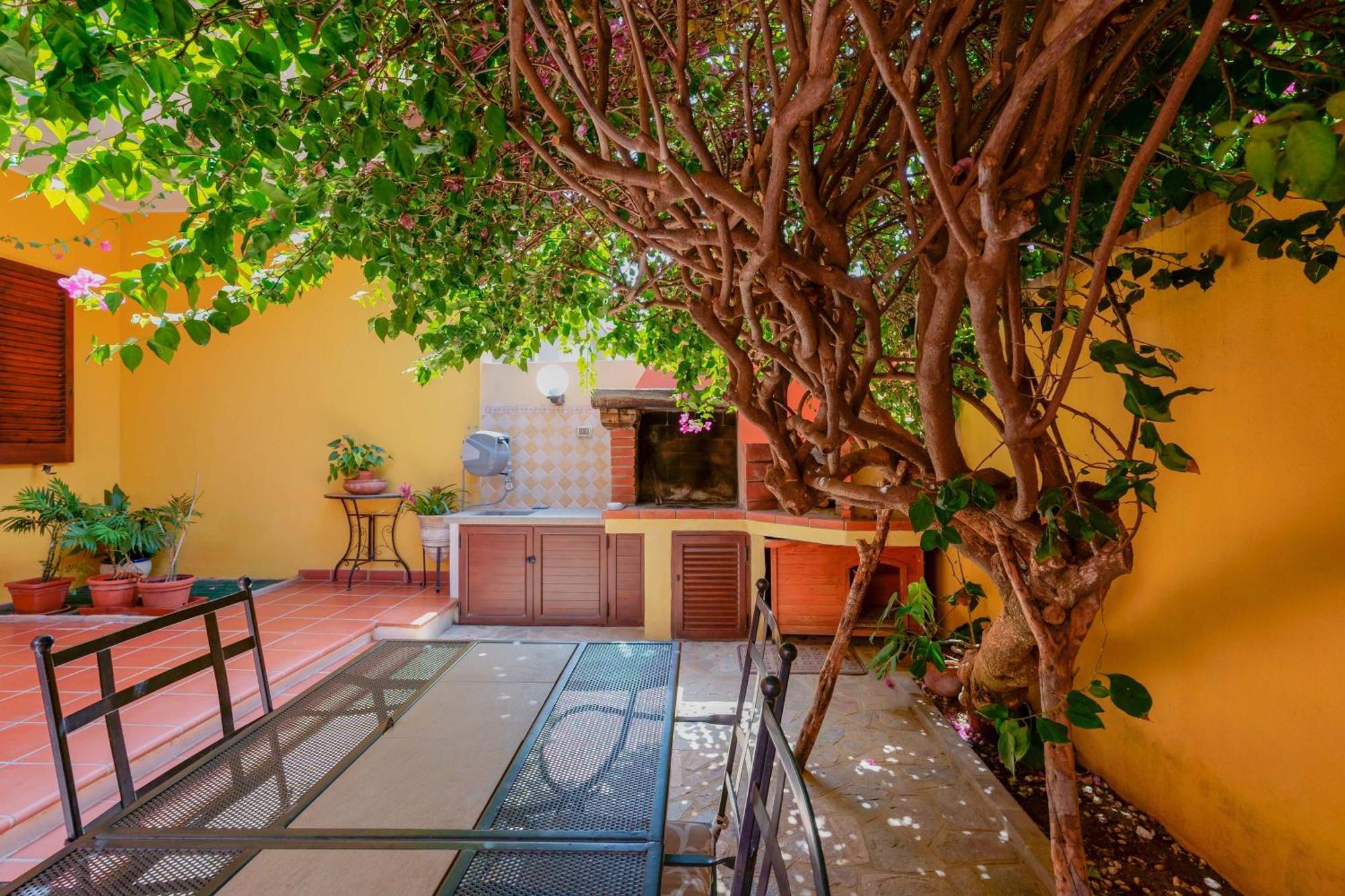 B&B Il Piccolo Giardino Villasimius Esterno foto