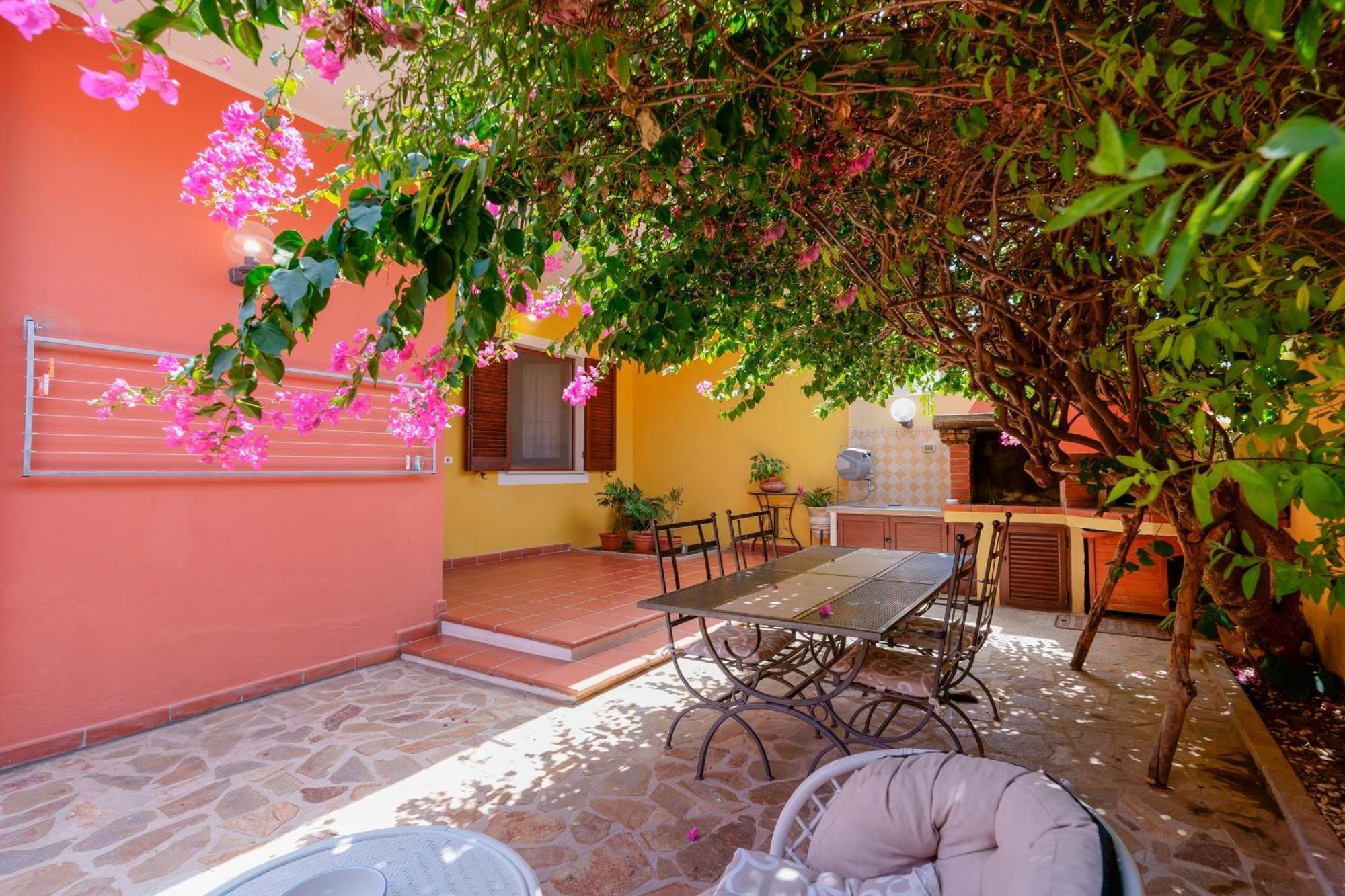 B&B Il Piccolo Giardino Villasimius Esterno foto