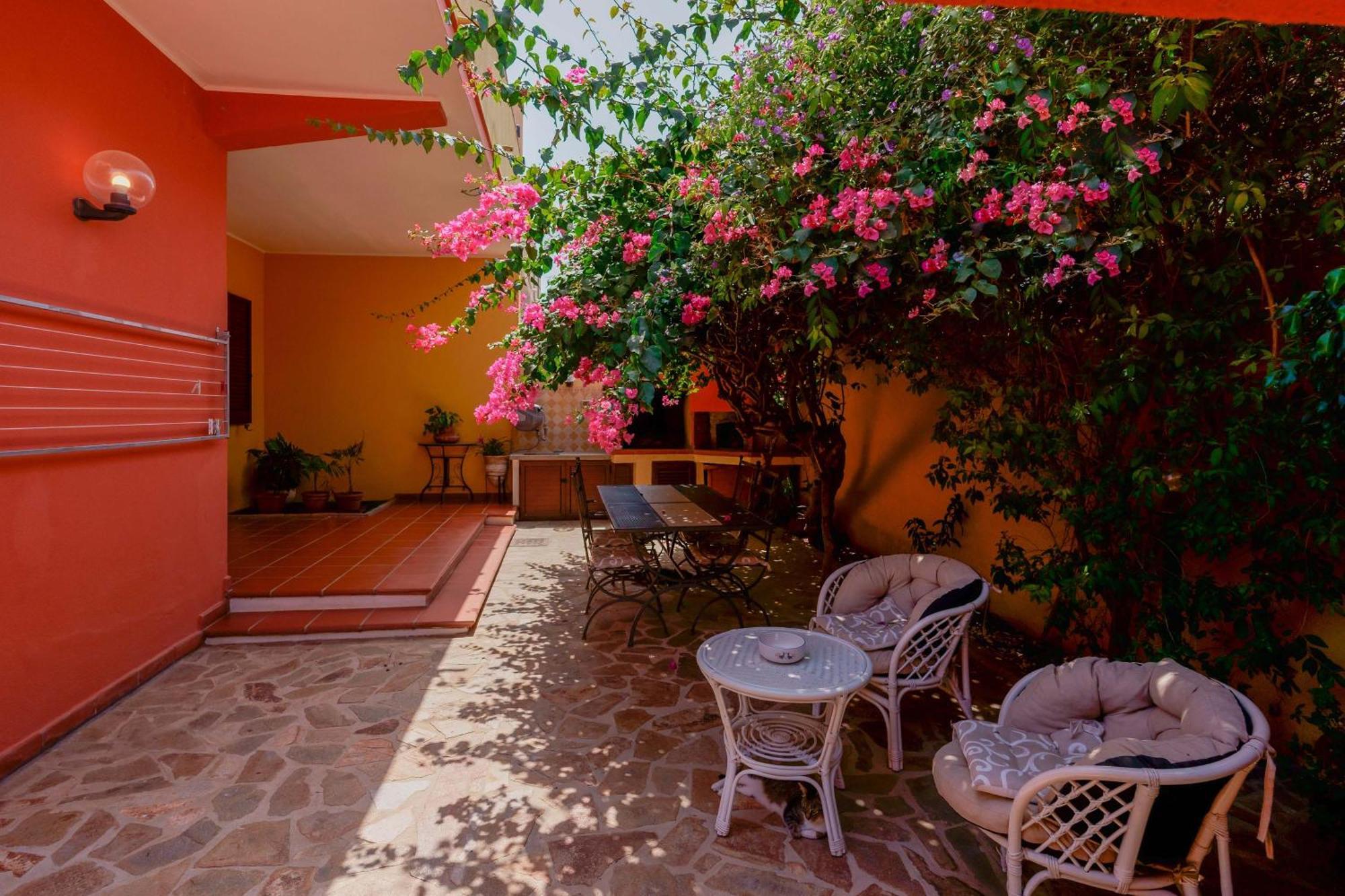 B&B Il Piccolo Giardino Villasimius Esterno foto