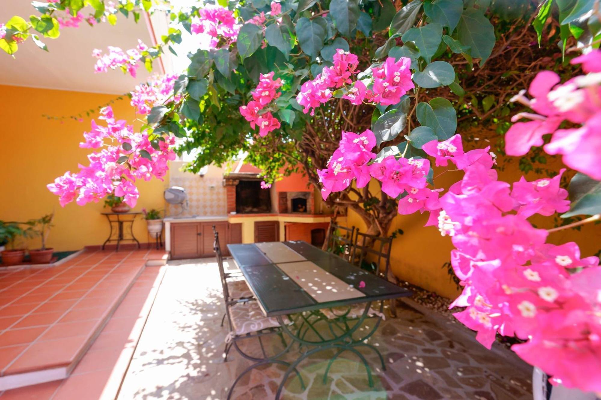 B&B Il Piccolo Giardino Villasimius Esterno foto